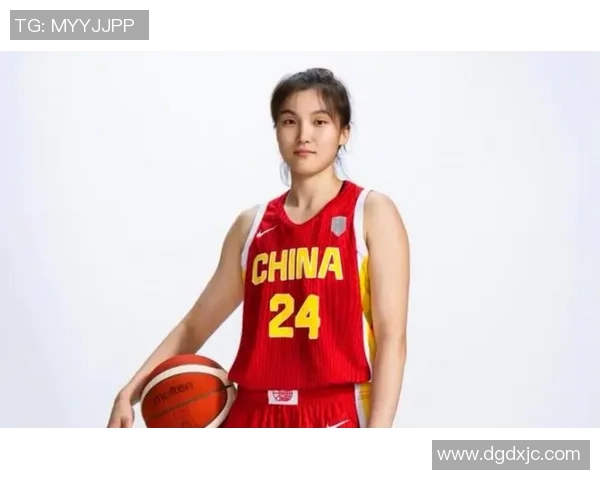 女生打篮球的魅力与实力展现让我们一起见证她们的风采与拼搏精神